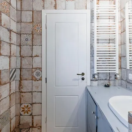 Comfortable 2 Bd Close To Archeological Museum Appartement *